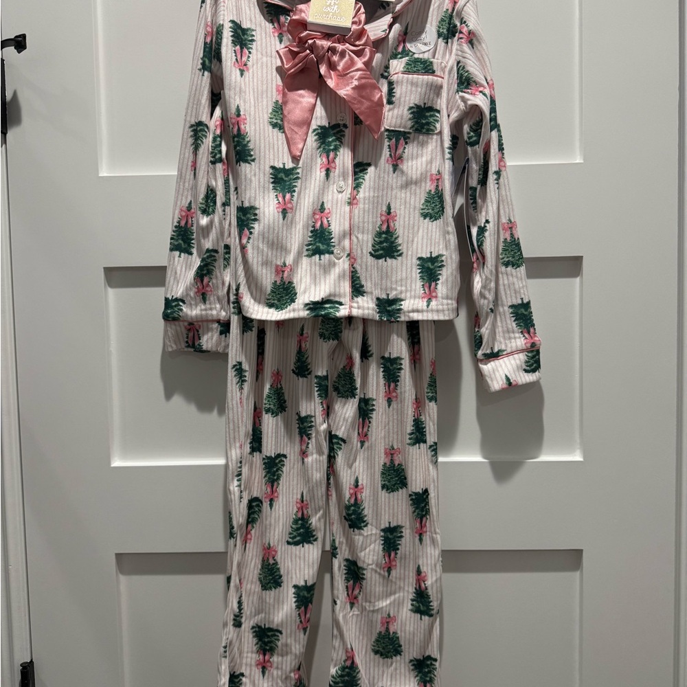 Mommy and Me Christmas Pajamas - Tahari NWT 7/8